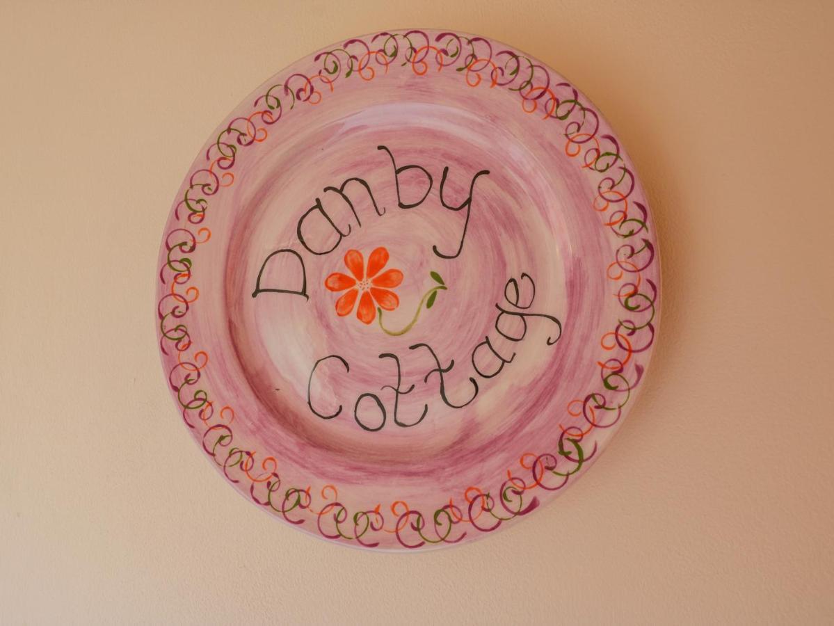 Danby Cottage Whitby Eksteriør bilde